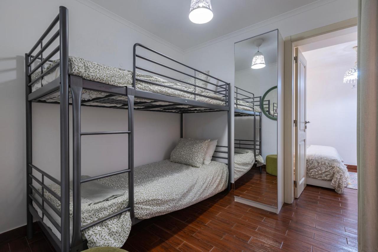 Appartement Lovely Patio Getaway In Lisboa Extérieur photo