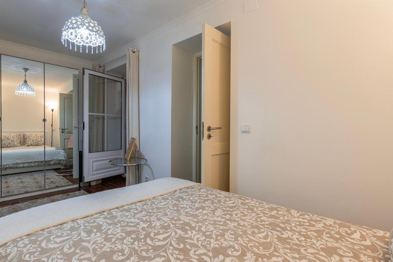 Appartement Lovely Patio Getaway In Lisboa Extérieur photo