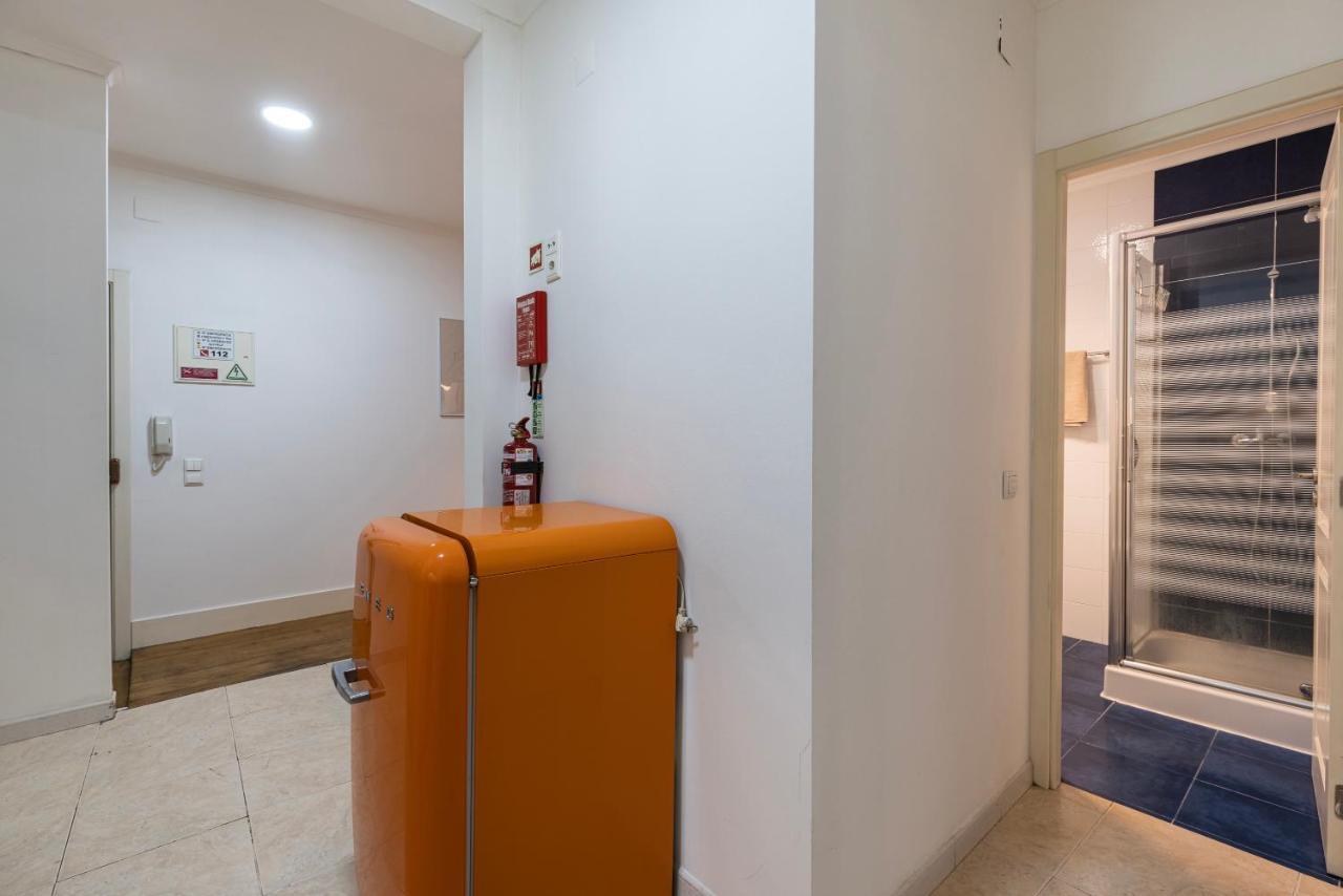 Appartement Lovely Patio Getaway In Lisboa Extérieur photo