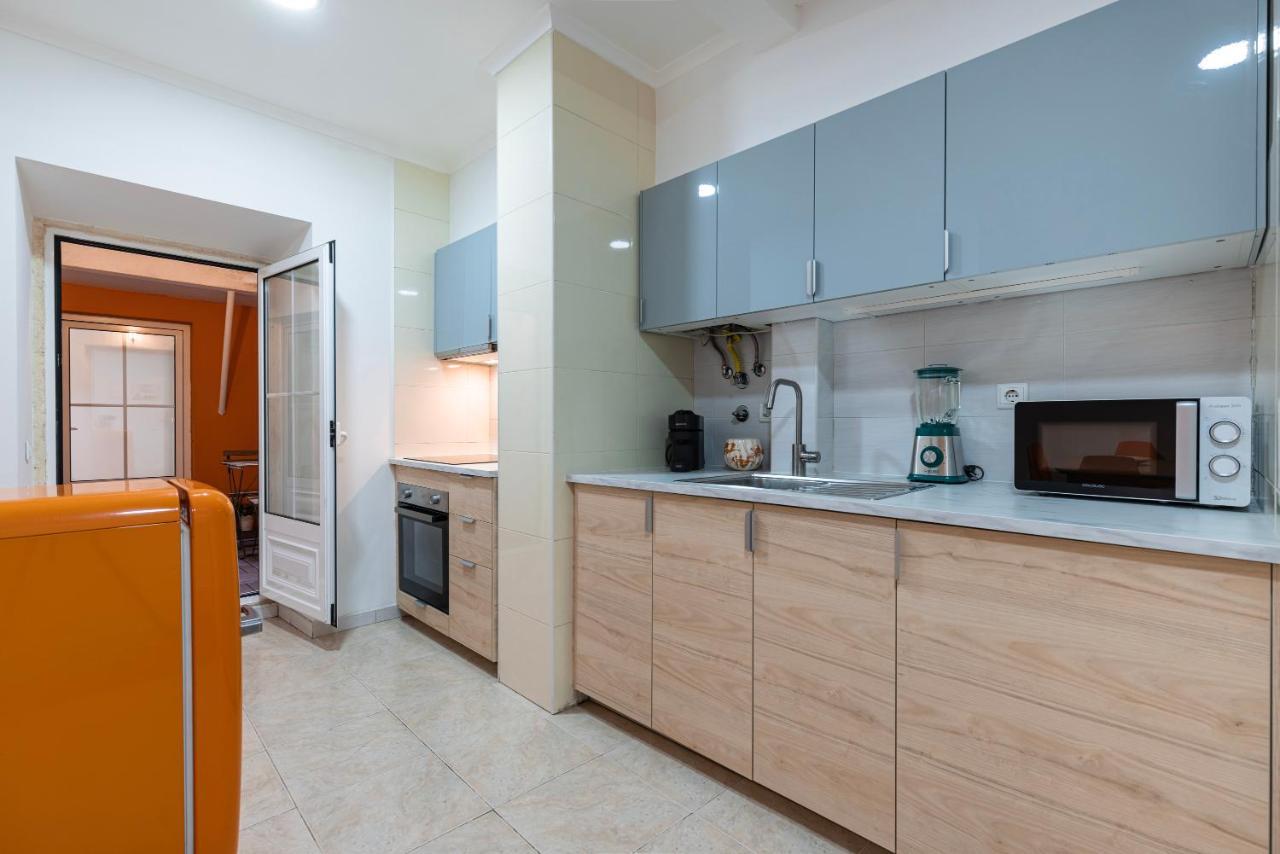 Appartement Lovely Patio Getaway In Lisboa Extérieur photo