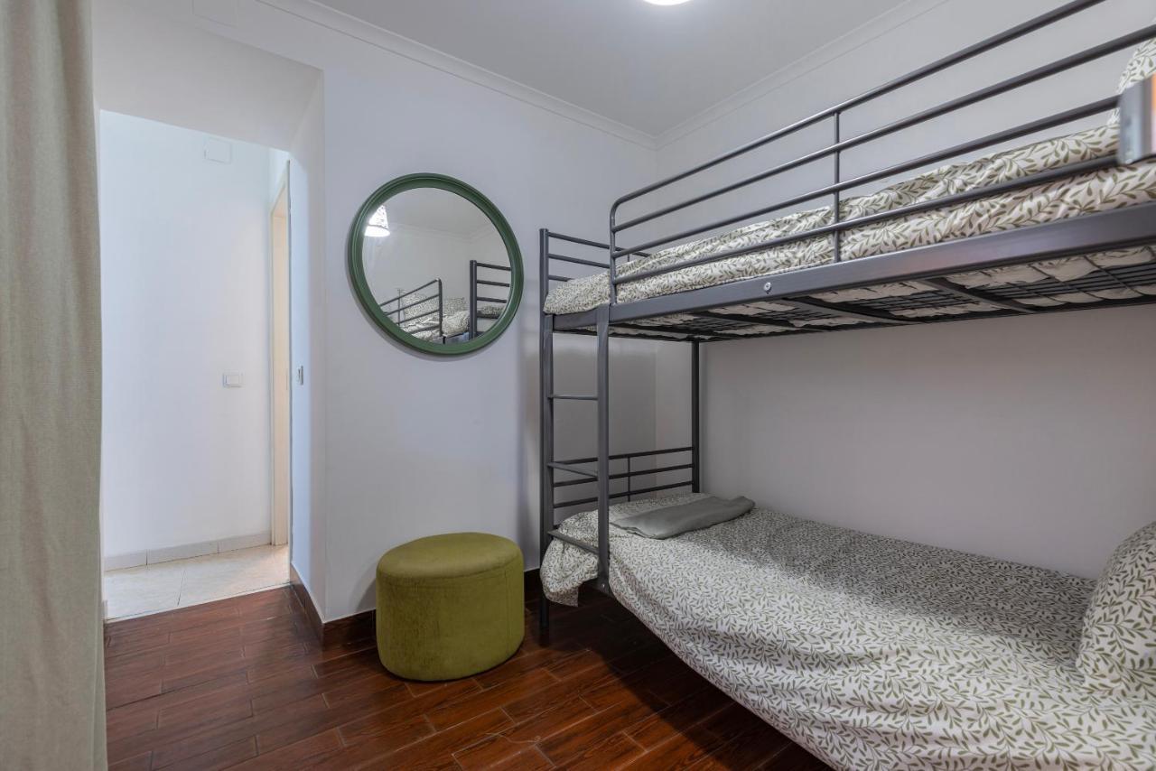 Appartement Lovely Patio Getaway In Lisboa Extérieur photo