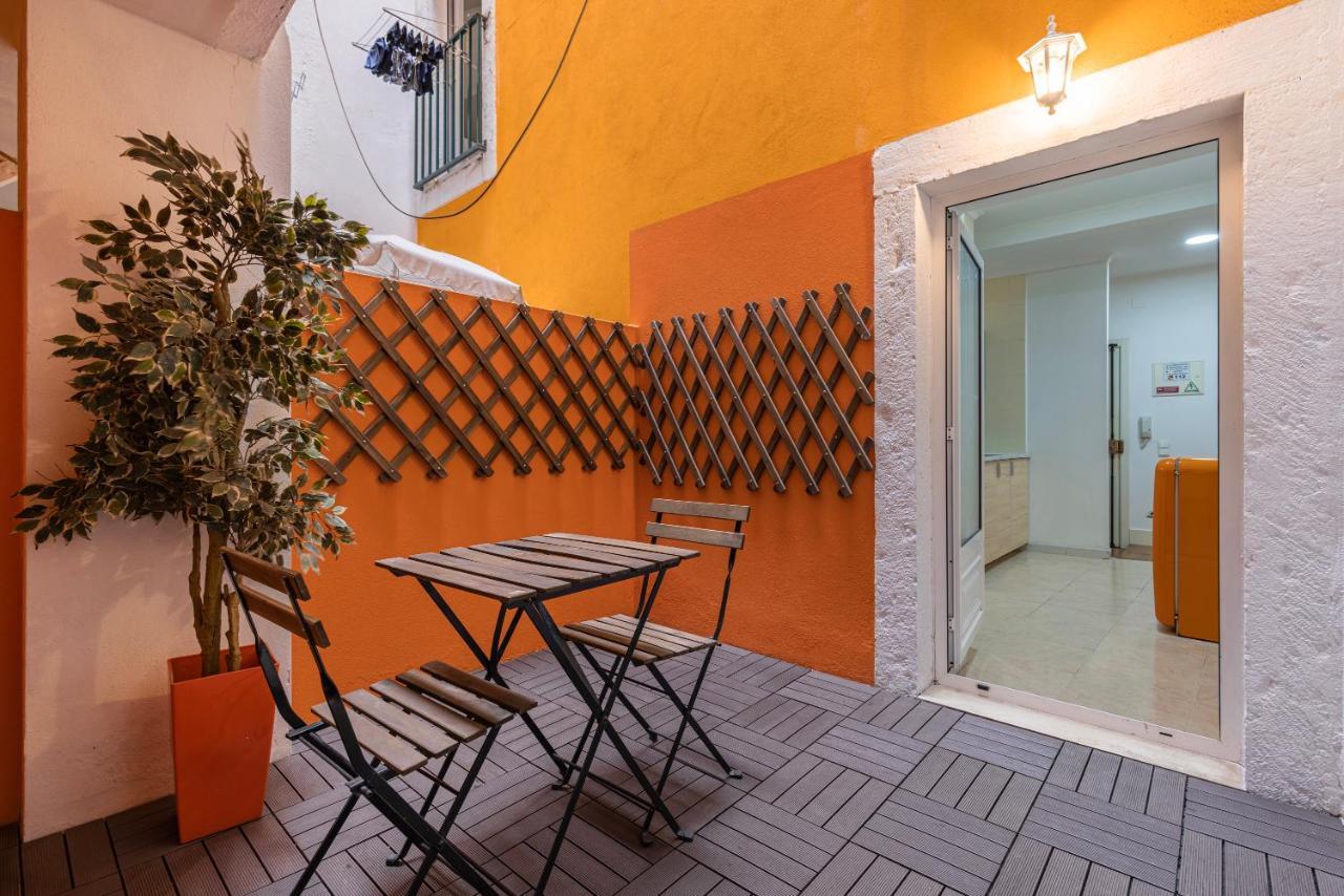 Appartement Lovely Patio Getaway In Lisboa Extérieur photo